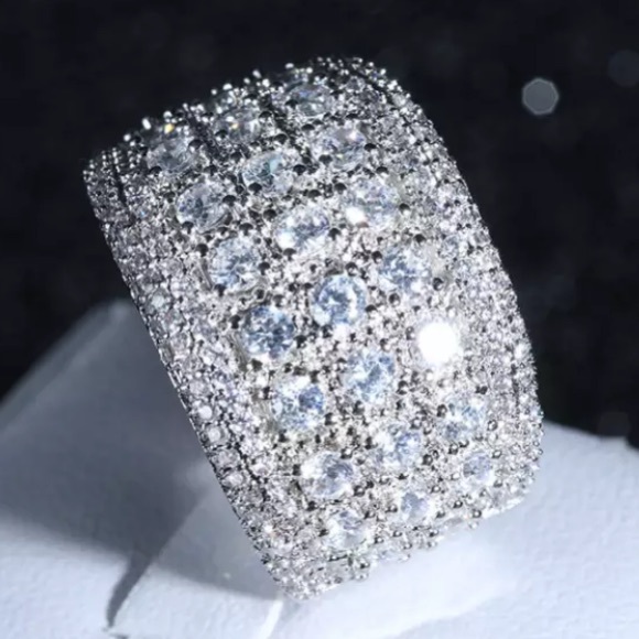 Sterling Silver wide shiny ring - Picture 2 of 5